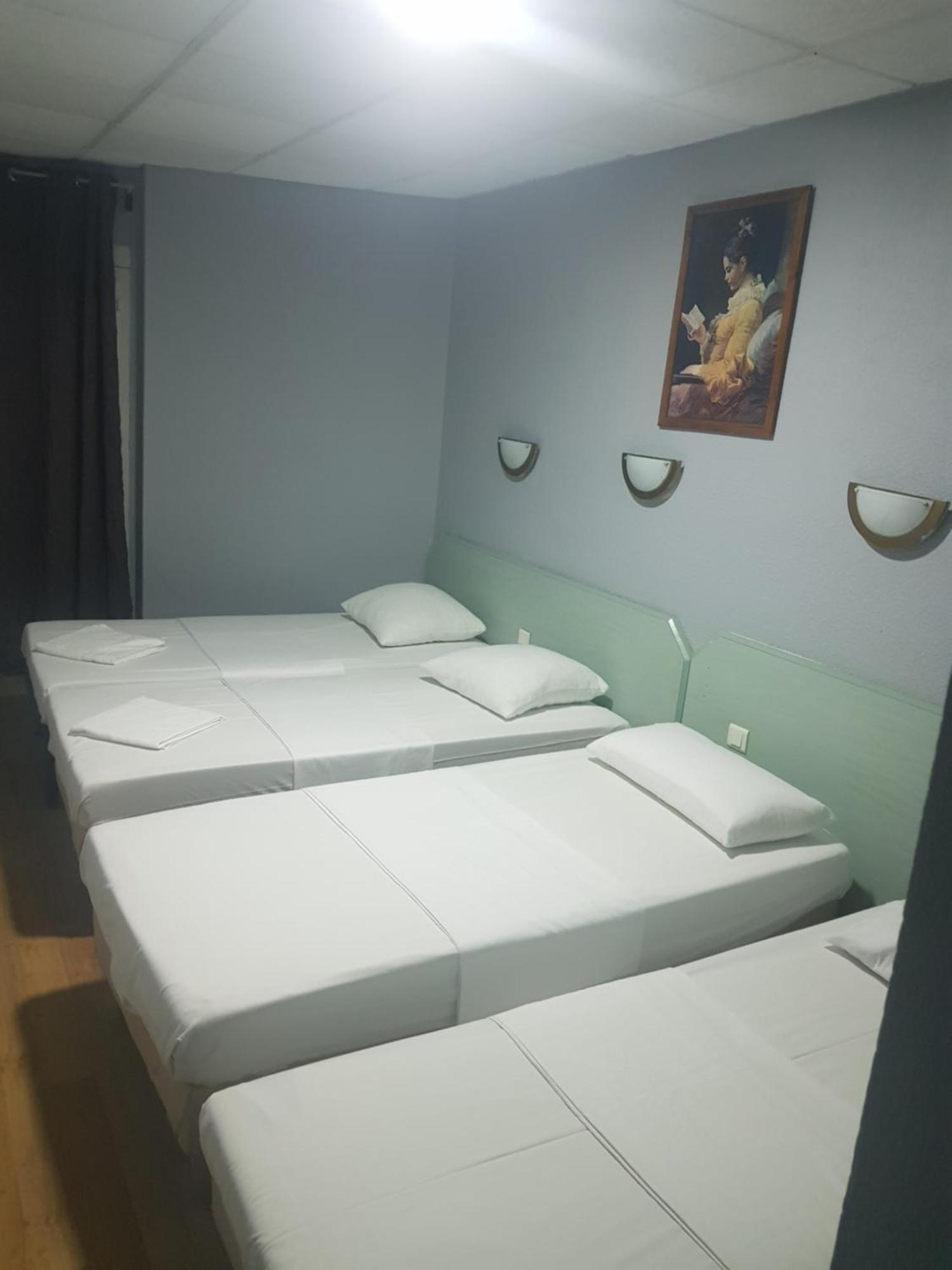Hotel Saint Jean Baptiste Lourdes Exterior photo